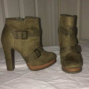 Mossimo heels